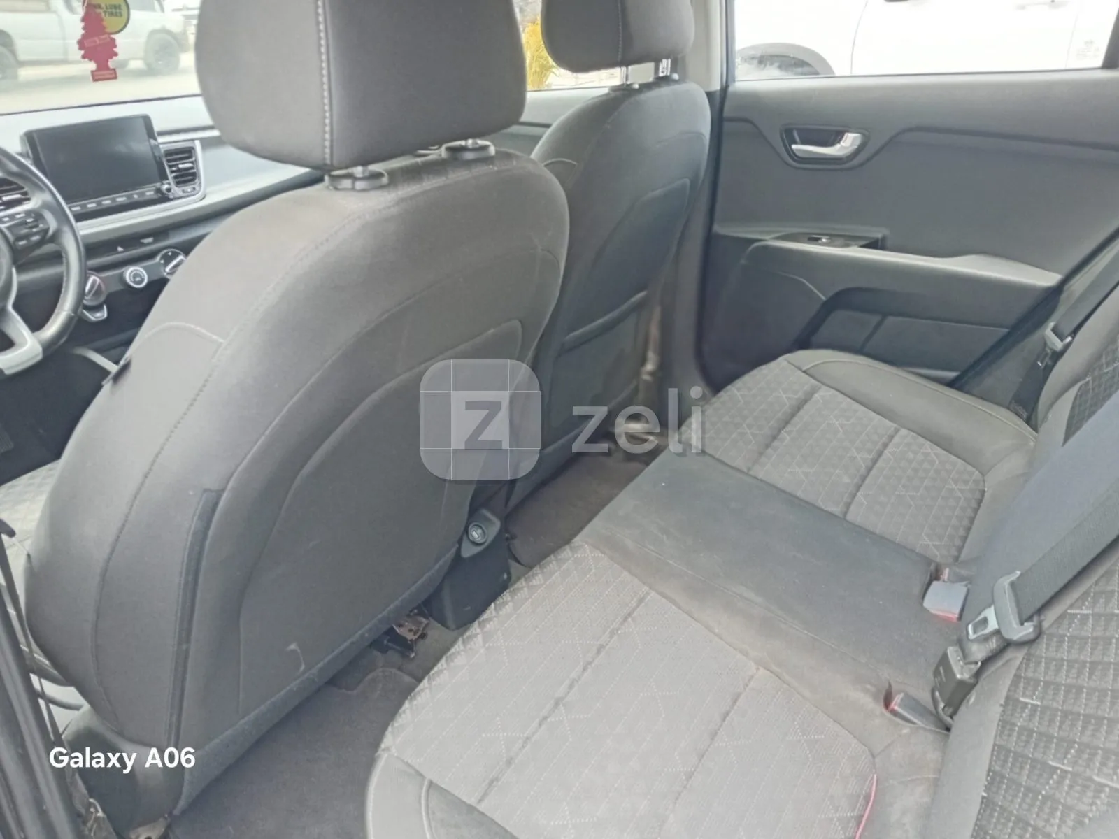 Hyundai Elantra 2022 — photo 7