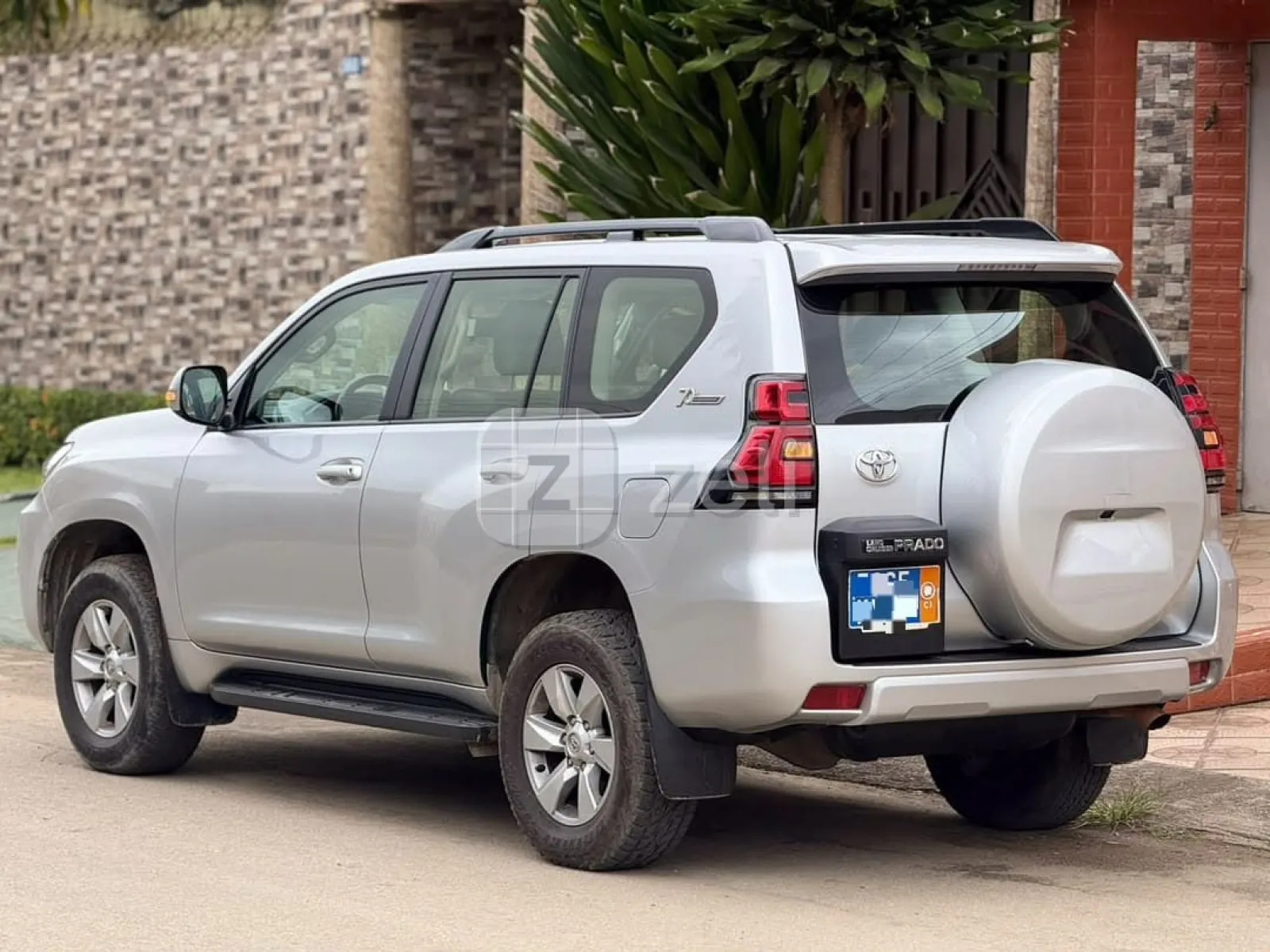 Toyota Prado 2022 — photo 3