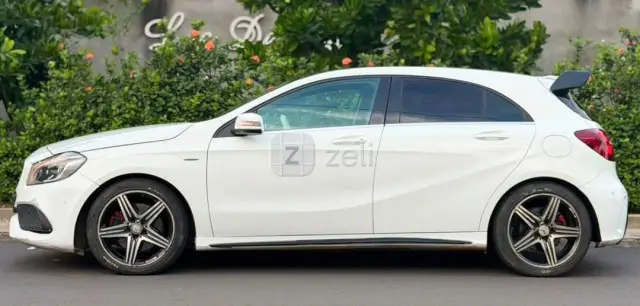 Mercedes A Class 2016 — photo 3