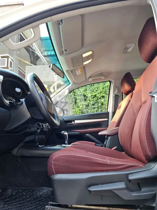 Toyota Hilux 2026 — photo 6