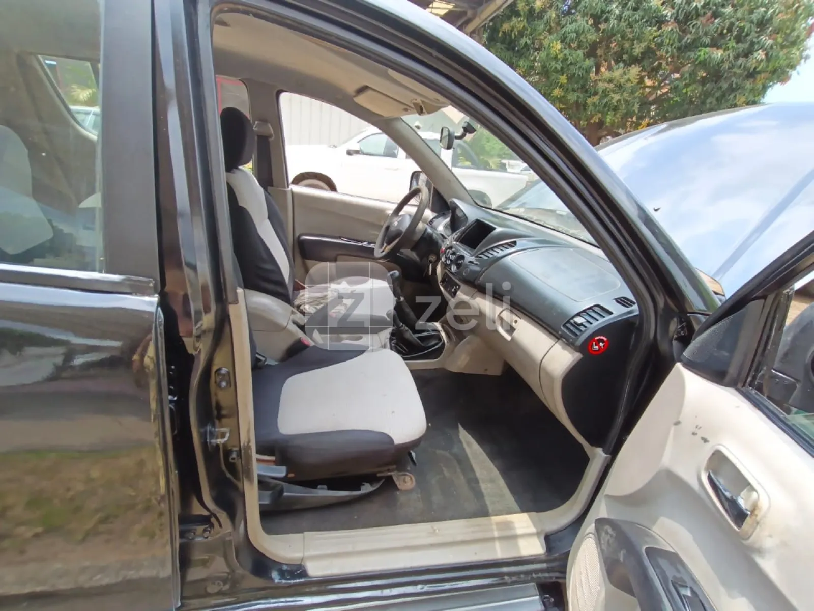 Mitsubishi L200 2015 — photo 4