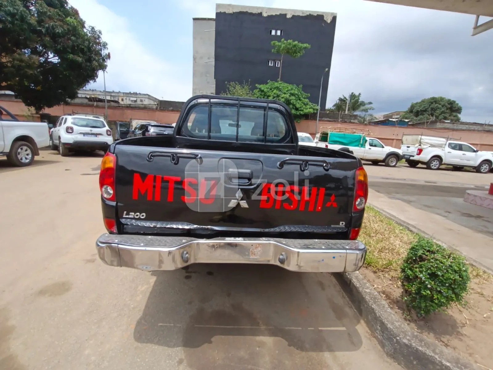 Mitsubishi L200 2015 — photo 3