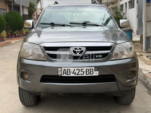 Toyota Fortuner 2008