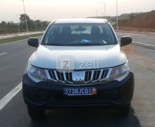 Misthubishi l200 2018