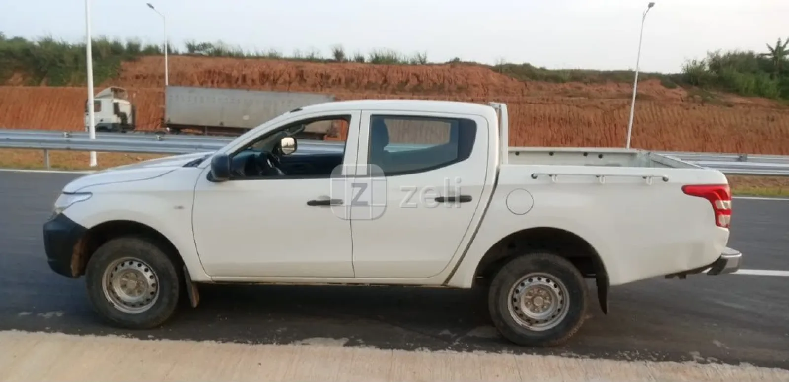 Misthubishi l200 2018 — photo 3