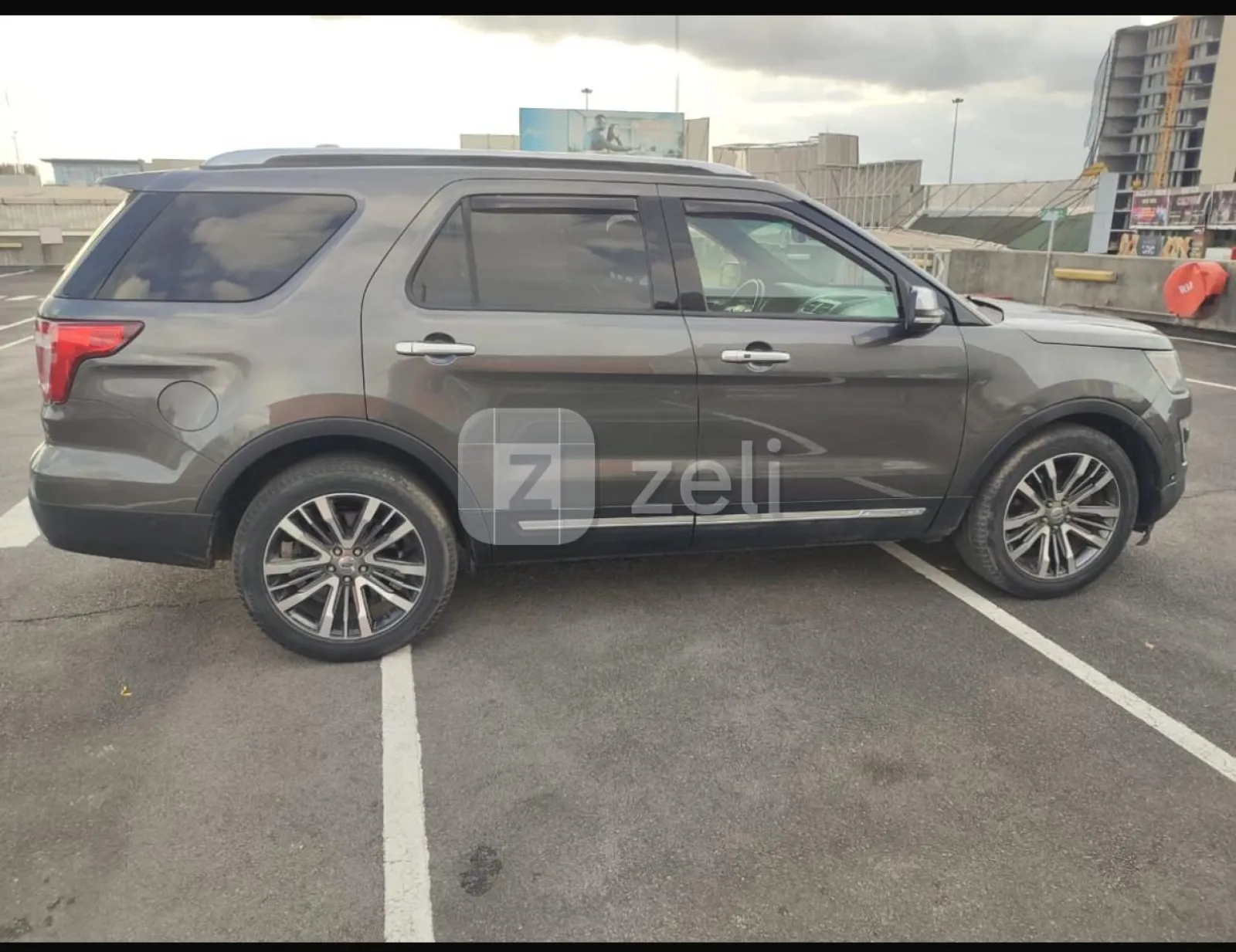 Ford Explorer 2017 — photo 3